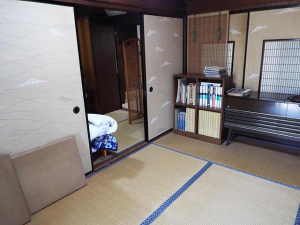 detached 左右山