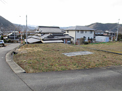  岡山県久米郡美咲町飯岡