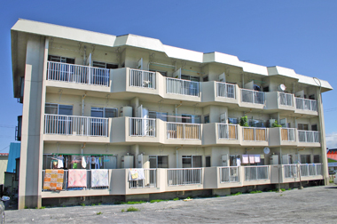 apartment 古町川尻