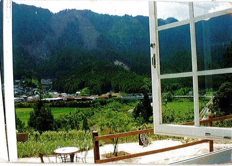 detached 熊野川町日足