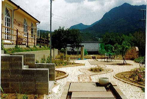 detached 熊野川町日足