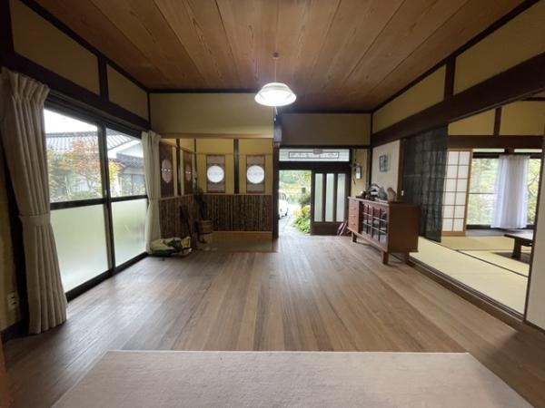 detached 向原町有留