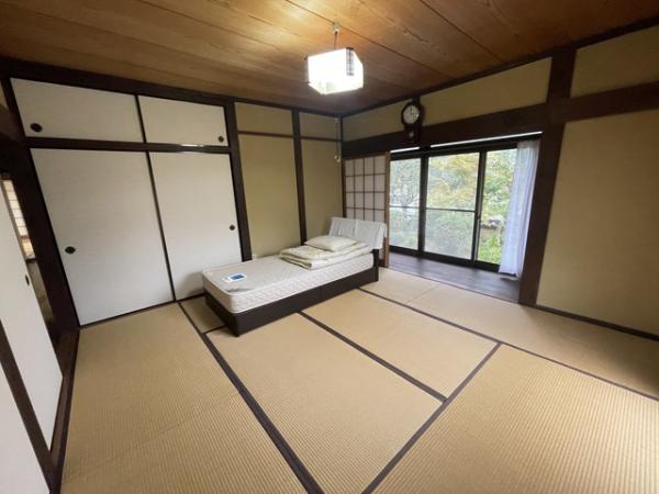 detached 向原町有留