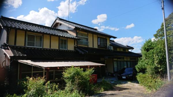 detached 弥栄町堤
