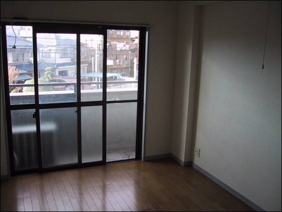 apartment 長尾元町5