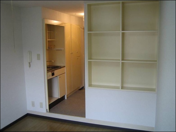 apartment 長尾家具町5