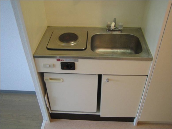 apartment 長尾家具町5
