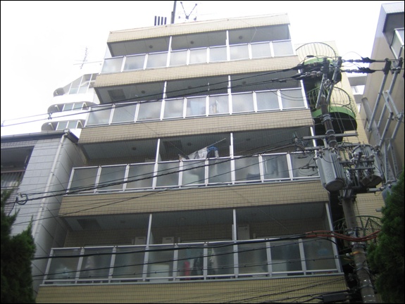 apartment 緑町1