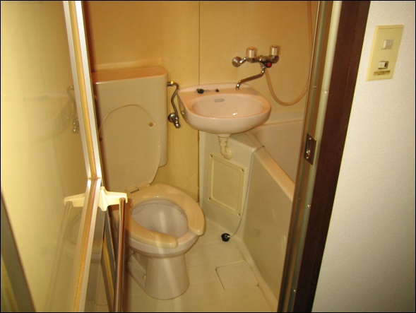 apartment 緑町1