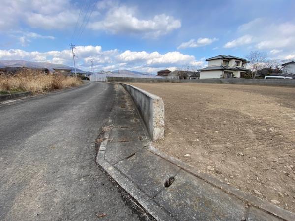  吉野町柿原字シノ原73番2　外3筆