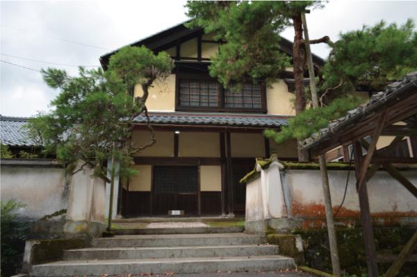 detached 越前市定友町2-6