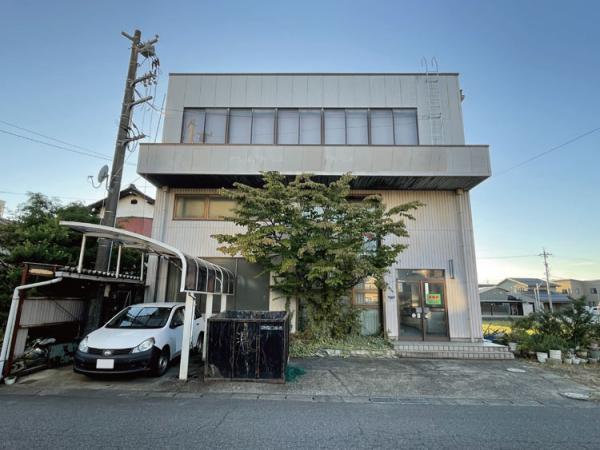 commercial 鯖江市有定町3丁目617番