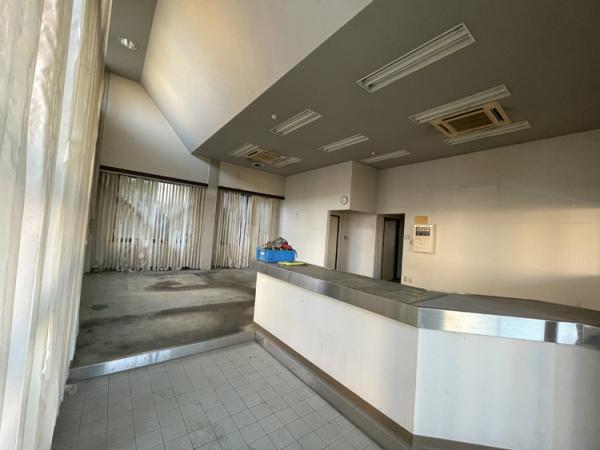 commercial 鯖江市有定町3丁目617番