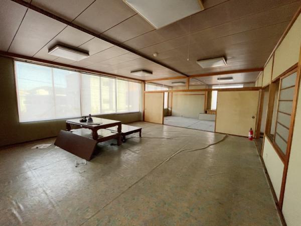 commercial 鯖江市有定町3丁目617番