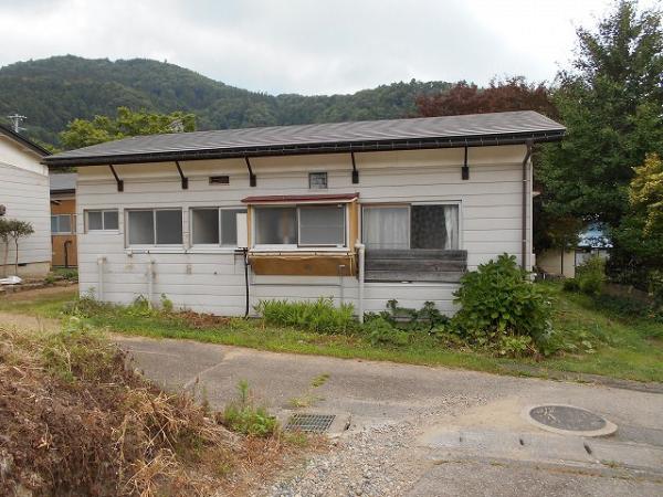 detached 東山町石山字院内