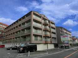 apartment 中垣内3丁目