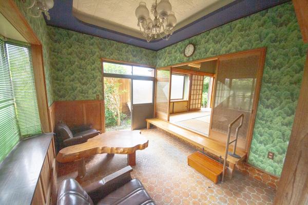 detached 下水流町