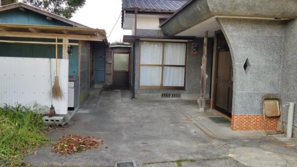 detached 小林市堤