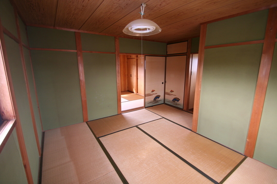 detached 広