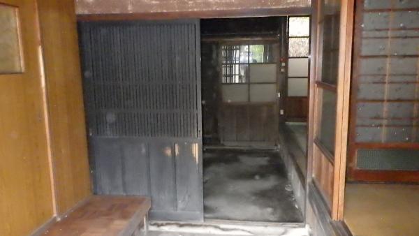 detached 大字小