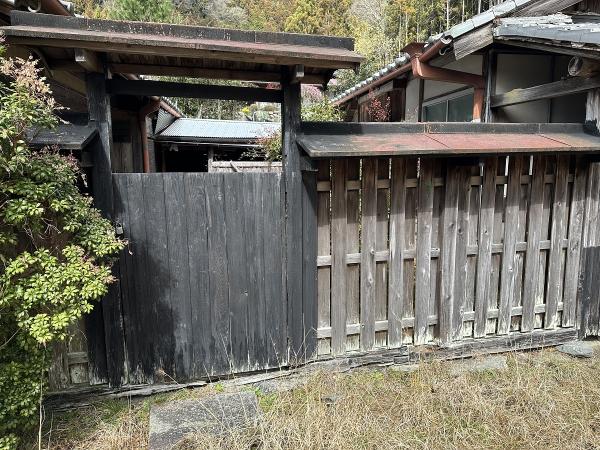 detached 大字大豆生