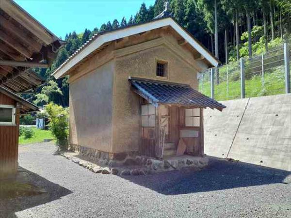 detached 川上97-16-1