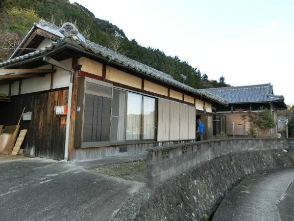 Cheap house in Wakayama Ken, Japan.