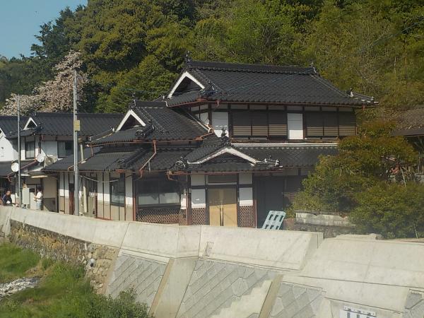 detached 奥榎原