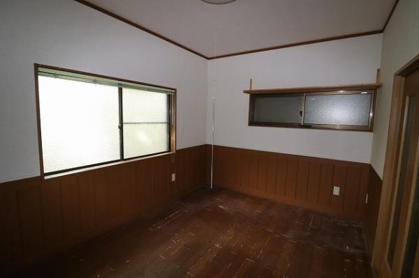 detached 大字小松開作