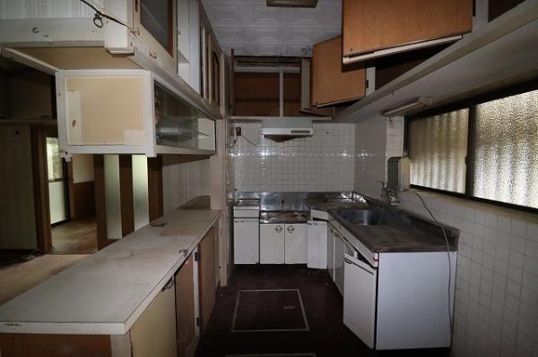 detached 大字小松開作