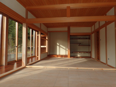 detached 羽場