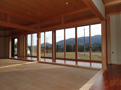 detached 羽場