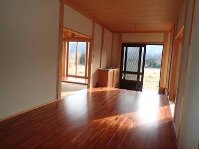 detached 羽場